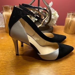 Like New Nine West Heels Size 8